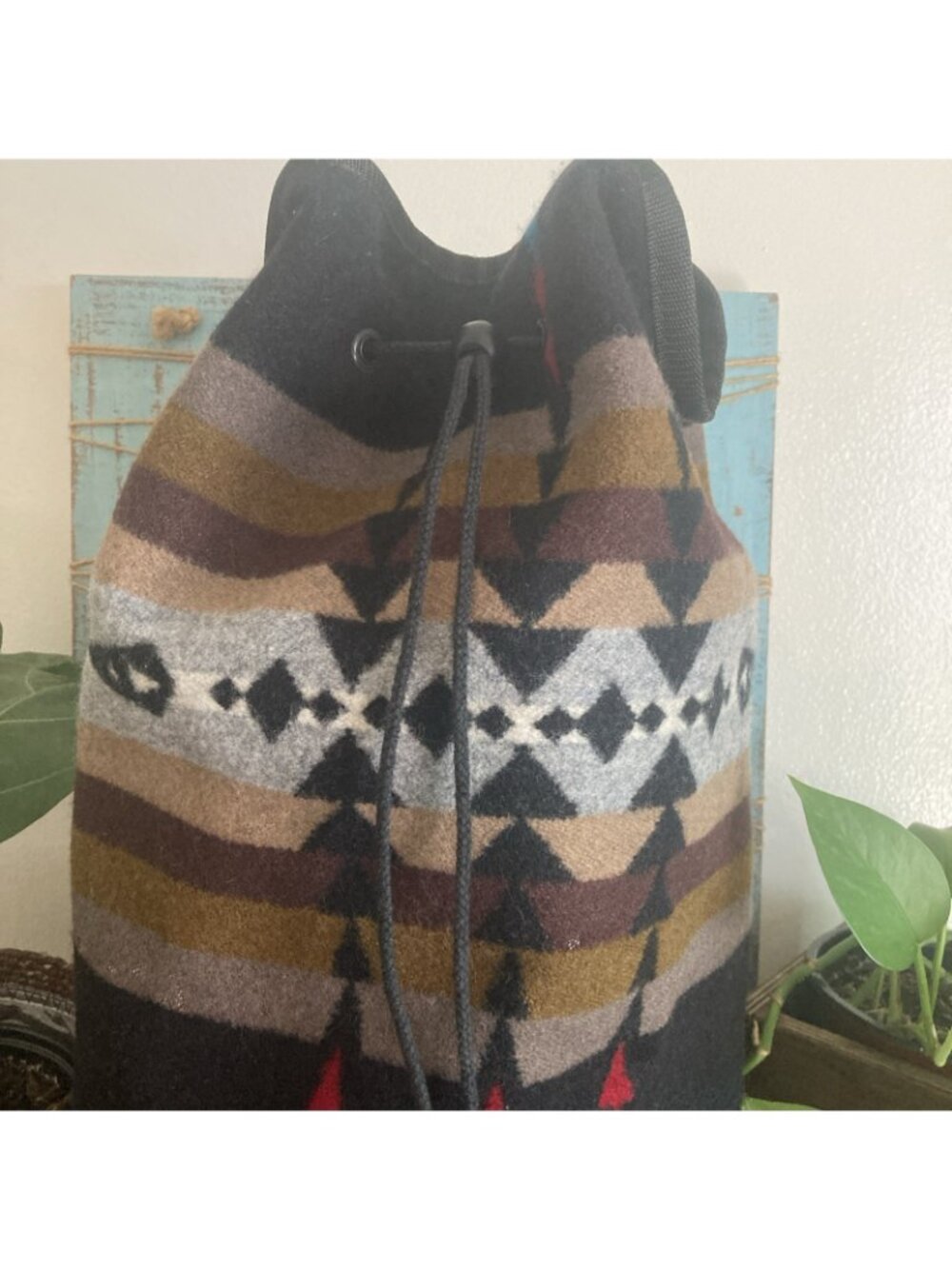 PENDLETON Aztec Print Wool Drawstring Duffle Slingpack - Picture 4 of 16